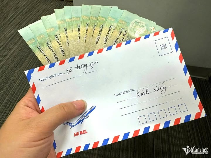 Thông gia ngh//èo gửi 50 triệu tiền phúng điếu, cả nhà xôn xao bànghoàng, mở ra thấy bức thư bên trong, đọc mà ch/ế/t l/ặ/n/g…