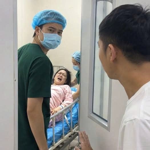 Chồng đưa nh//ân tì/nh đi đ//ẻ, vợ bác sĩ đỡ sinh và cái kết
