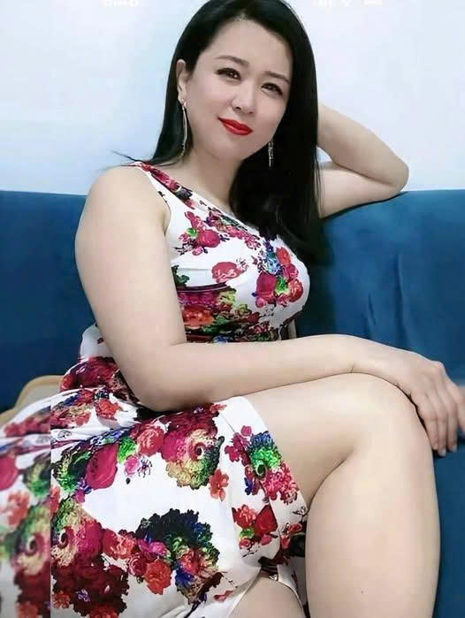 Chồng ng;ủ với người yêu cũ ngay đêm tânhôn, sáng hôm sau tôi vẫn niềm nở pha cà phê cho  a
